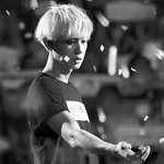 한뼘 작은 발자국과 또 이길을 걸어 난지금 <b>on</b> the snow