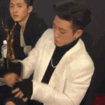 [EXO] 백현이 팬농락하는거 곱씹을수록 빡침.