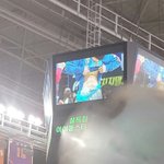 [방탄소년단] 하 나<b>새키</b> 미치겠네 왜계속 보고있냐
