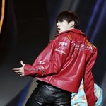 [방탄소년단] 역시 남자는 <b>하체</b>다