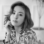 기럭지 돋보이는 이다희 화보