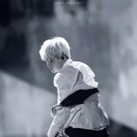 [방탄소년단] 큰스분들 무대보면서 춤추는 애기들ㅠㅠ