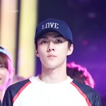 [EXO] 난 진짜 <b>이옷</b> 한번만더 입고나오면