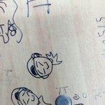 [EXO] 내 친구 지 <b>책상</b>에 김종대 엄청 그려놓음ㅋㅋㅋ