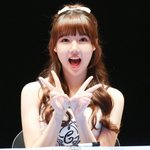 동공 지진 되는 女 아이돌 아이<b>컨</b><b>택</b>