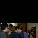 [시우민] 세훈이 <b>부축</b>받는 민석이