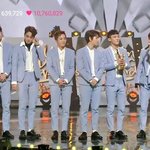 [EXO] 아무리봐도 의상 조카 <b>예술</b>이다 오늘만 같아라