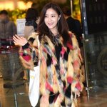 포토샵으로 깎은 듯한 효민 <b>턱선</b>