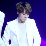 [방탄소년단] 꾹이는 <b>어떤색</b>제일 잘어울리는거같아?