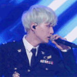 [방탄소년단] 원래 좀 어려운 멤버 머리색을 <b>요란</b>하게 한다잖아