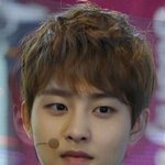 [EXO] 이 사진 음중<b>엠씨</b> 닮음