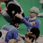 [방탄소년단] 이거누가 <b>손녀딸</b>머리묶어주는할머니랰ㅋㅋㅋ