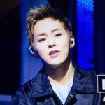 [시우민] <b>의자</b>는 거들뿐 시우민 ㅇㅅㅇ