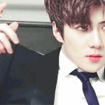 [EXO] 말퐁이 원래 머리색이 까매서 <b>헤어</b> 메이큐어 안되는ㄱ임?
