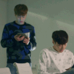 [EXO] <b>치킨</b><b>집</b>이 전화를 받지않는다