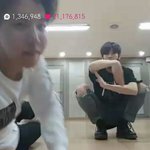 [방탄소년단] 정국이 팔 <b>시강</b>