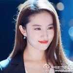 프랑스 패션위크 <b>유역비</b>