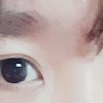 눈 이정도면 예쁜거야?? 객관적으로 봐줘