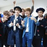 [EXO] 엑소는 비주얼에 흠이 없는 그룹이라고 조또 <b>유명</b>하지