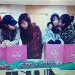 팀내에서 진짜 사귀는거같은 아이돌