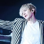 [백현] 꽃님이들이 좋아하는 백현이 <b>부위</b> (?)는?