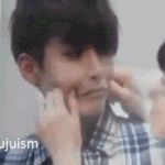 사스가 <b>김려욱</b> 이틀만에 2만장 넘게 팔림ㄷㄷ