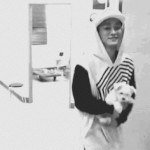 [CHEN] 미친 <b>귀야움</b>