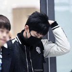 [EXO] 백현 탈퇴시키고 얘 <b>영입</b>하자