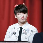[방탄소년단] 꾸기뿌쮸빠쮸 입술 내미는거 확 그냥