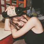 근데요즘시대에는 얼굴형이랑 코만이쁘면될듯