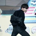 [방탄소년단] 아 뒷페이지 가서 짤줍했는데