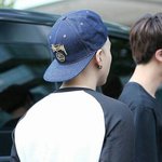 [방탄소년단] 군주님의 <b>널찍</b>한 등판에...