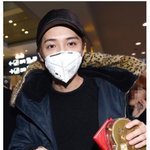 [EXO] 둘기즈 공식 모이 페레로로쉐ㅋㅋㅋㅋㅋ.<b>jpg</b>