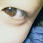[댓글부탁해] ㄴㅏ보다 <b>눈동자색</b> 밝은 애있어?