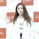 각선미 돋보인 이성경