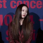 첫 <b>단콘</b> 기다리는 정수정 미모