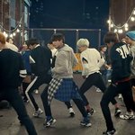 [방탄소년단] 정국이 블레2즈 광고할때 옷