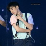 [시우민] 셀프<b>허그</b>도 야한 시우민