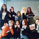 사이 좋은 걸그룹 <b>단체</b> <b>사진</b>들
