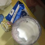 [읽어보세요] 아이먹이는 멸균우유에서 이<b>물질</b>이나왔어요!
