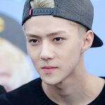 <b>핸섬</b>하다가 어울리는 男 아이돌