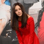 표정 굳은 이유리