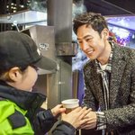 경찰 300명에게 커피 대접한 이제훈