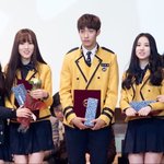 [세븐틴] ㅇㅈㅊㄱ분들 <b>사이</b>에있는 겸이 ㅋㅋㅋ