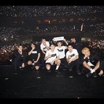 [EXO] 9인<b>지지</b>들 손!