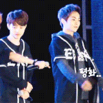 [EXO] <b>경석</b>아 이상한년들있어...