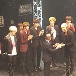 [방탄소년단] 지민이 오늘도 머리 많이 넘겼나봐 ㅋㅋ