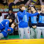 [방탄소년단] <b>시선</b>이자꾸뒤로가..ㅋㅋ