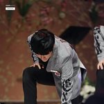[EXO] 머릿 <b>속</b>엔 온통 네 <b>생각</b>만 너의 표정 웃음소리가 들려