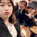 [댓글부탁해] 소나무 <b>의진</b> 뉴썬 러블리즈 진 셀카